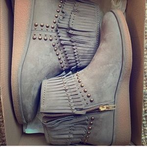 Ugg Ariane boots